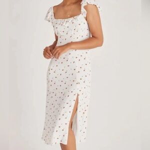 Backyard roses dress, size xs, good condition